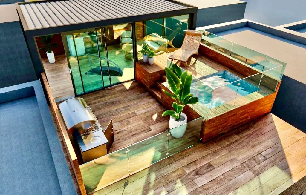 Plan 3D d'un aménagement d'un toit d'une maison de ville incluant SPA au plateau mont-royal